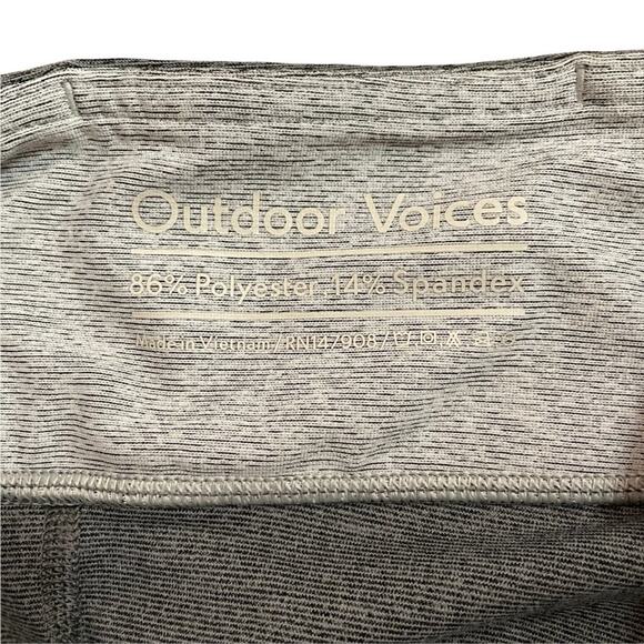 Outdoor Voices Tri-Color 7/8 Springs Leggings in Graphite / Ash / Dove - Picture 4 of 8